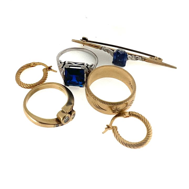 9ct Mixed Jewellery with Synthetic Stones