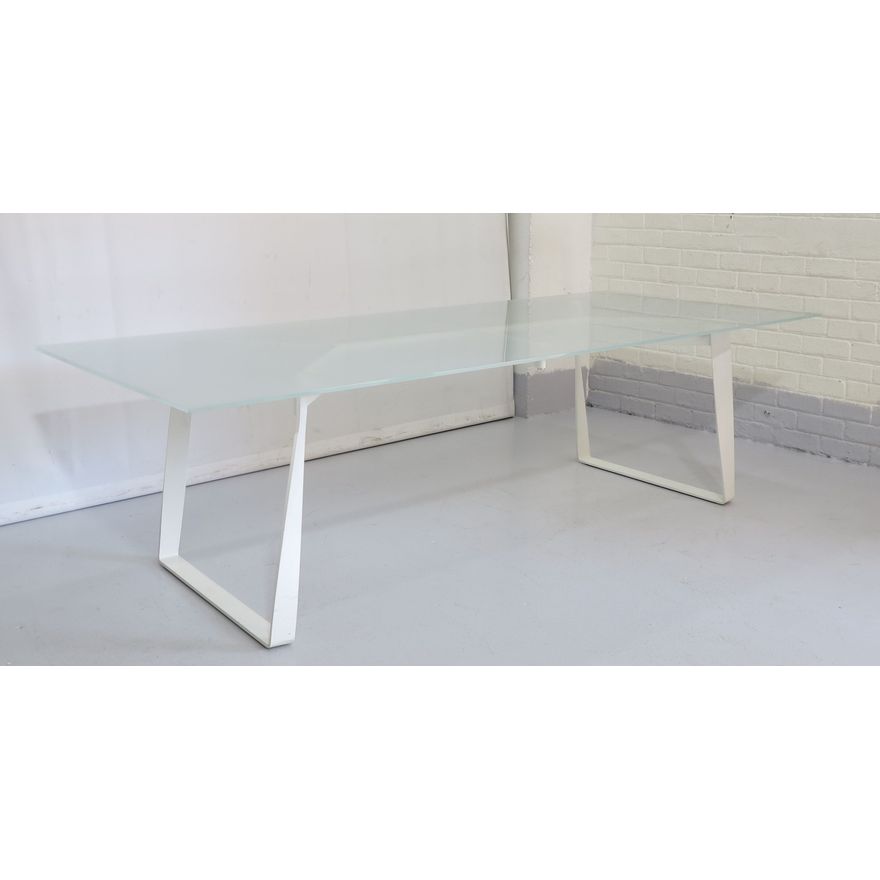 FROSTED GLASS TOP STEEL BASE PATIO/DINING TABLE