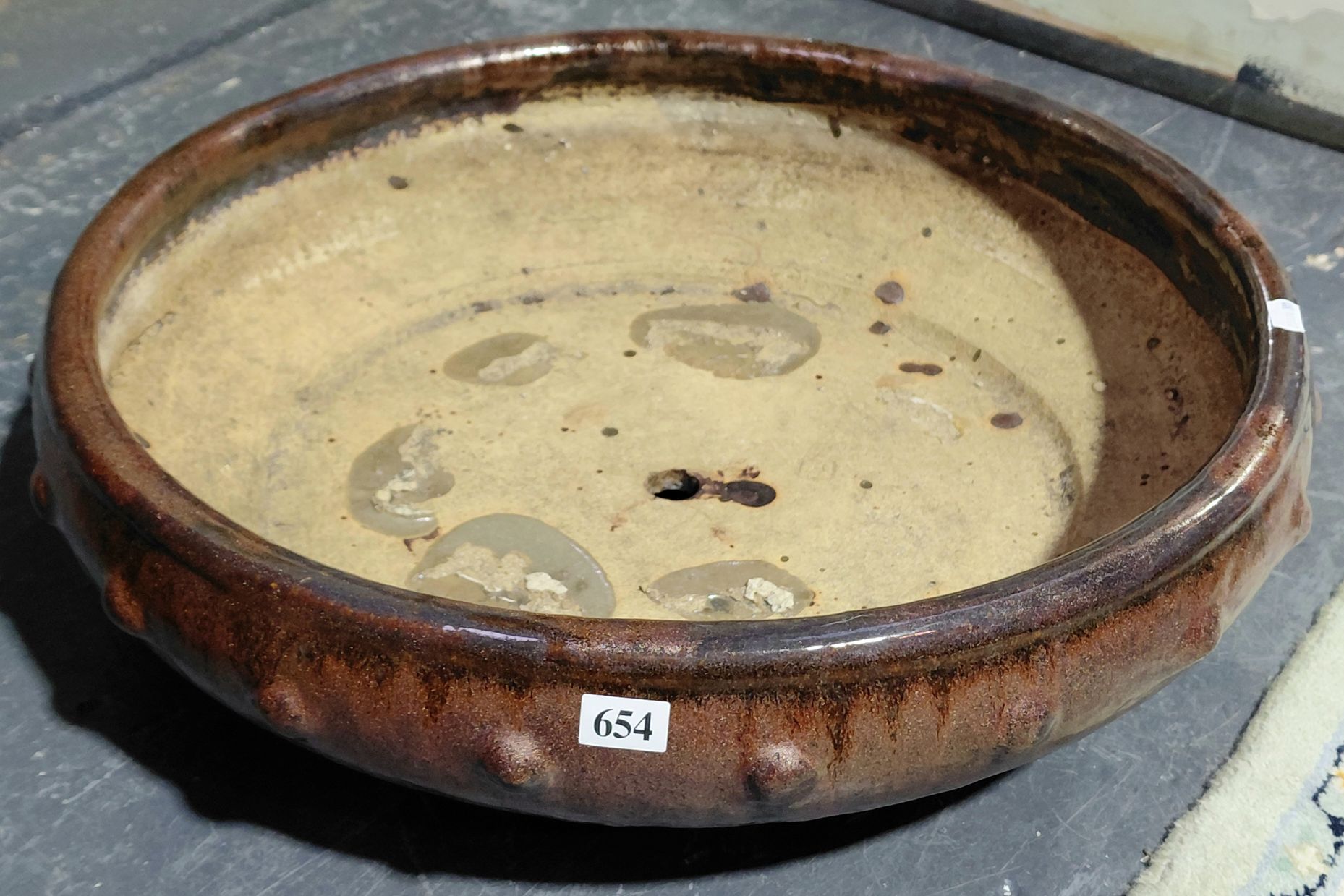 654 · A LARGE BONSAI POT