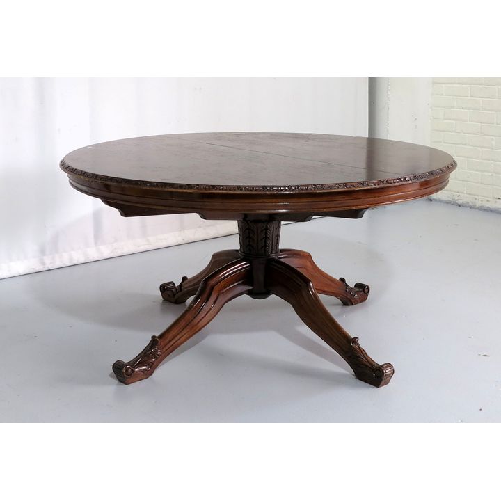 OAK CIRCULAR DINING TABLE