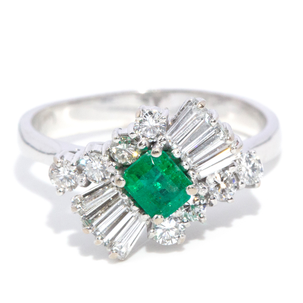 48 · 18ct White Gold Emerald & Diamond Ring