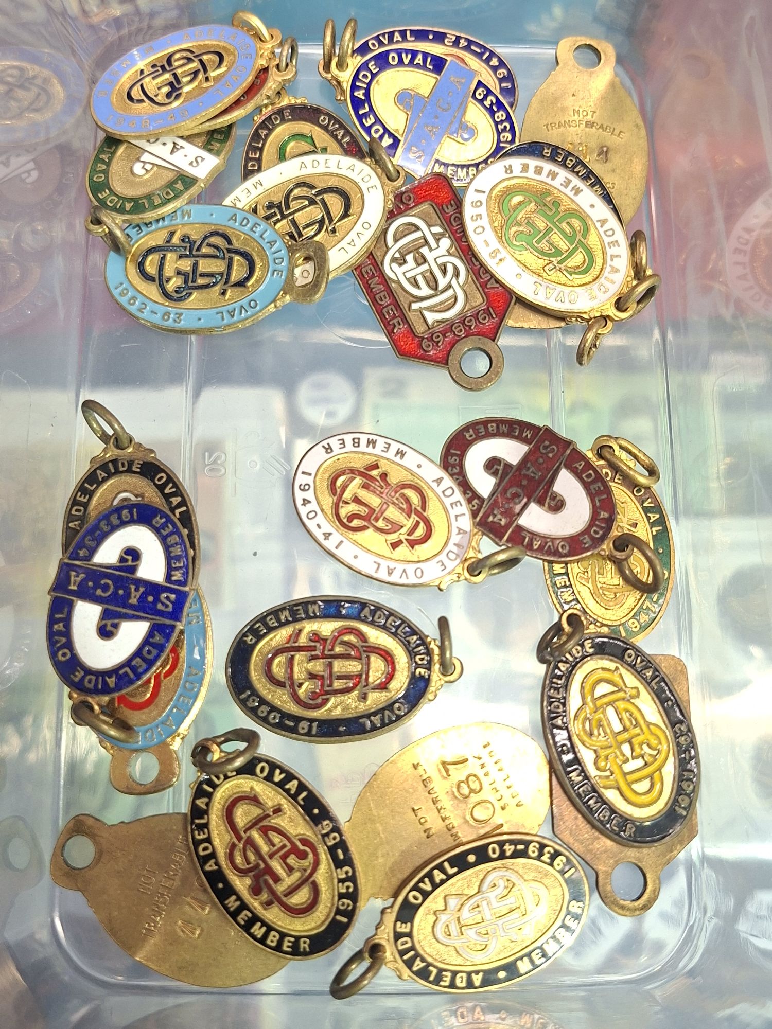 1384 · ENAMEL SPORTING BADGES/MEDALS