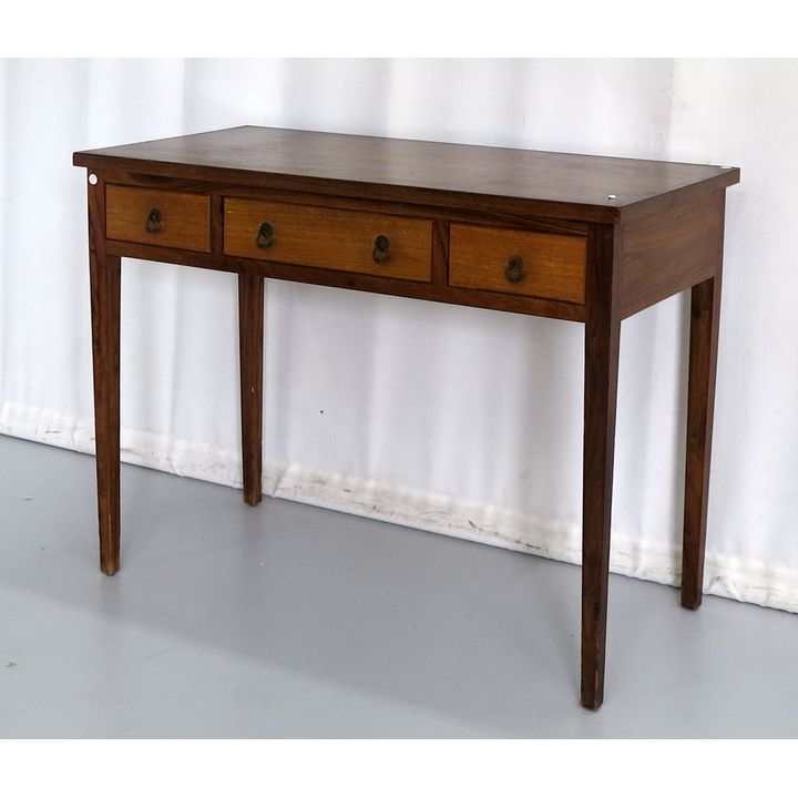 THREE-DRAWER SERVER
