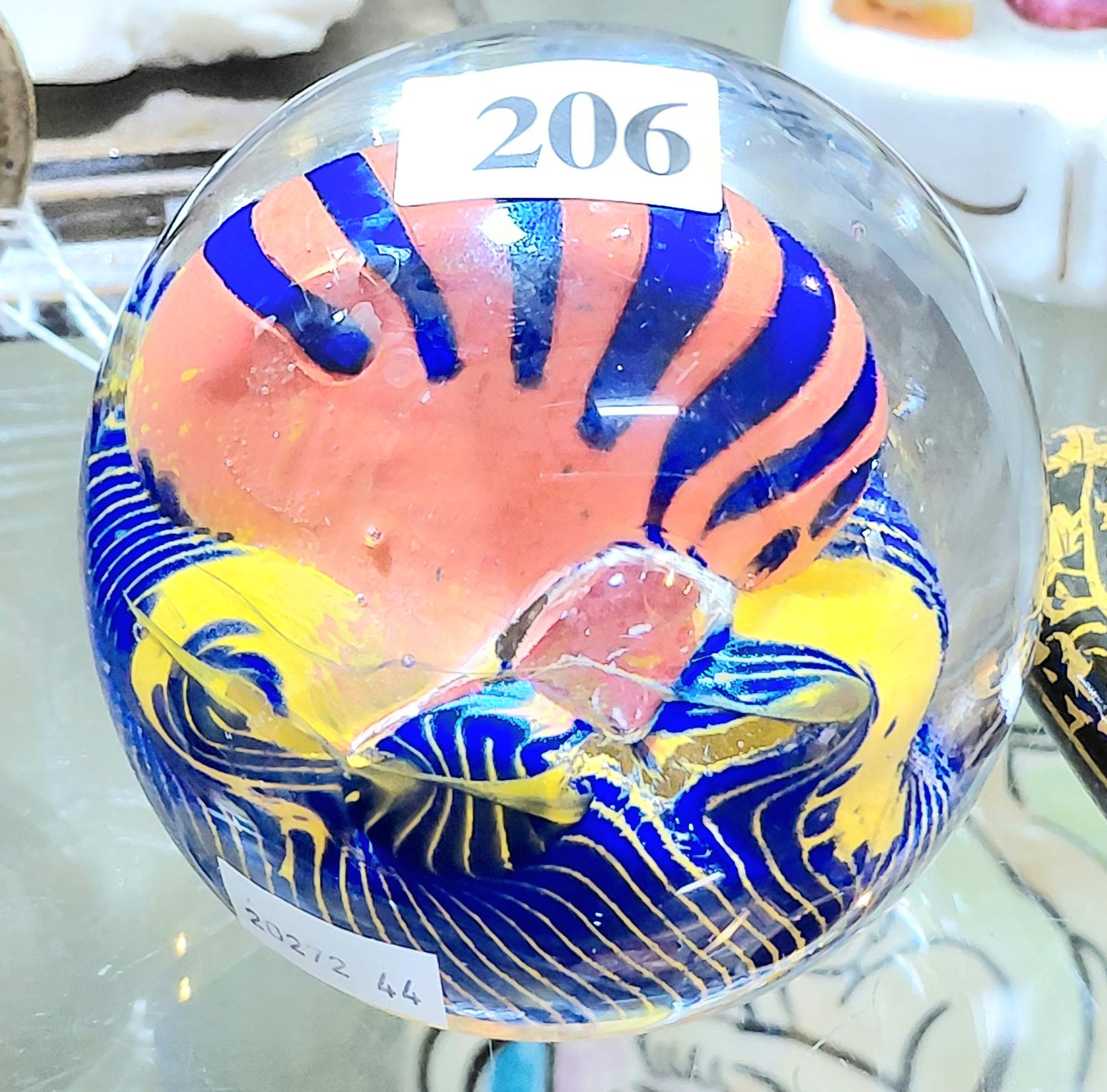 206 · AUSTRALIAN ART GLASS PAPERWEIGHT