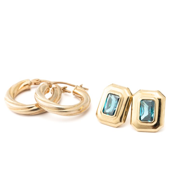 Two Pairs of 9ct Gold Earrings