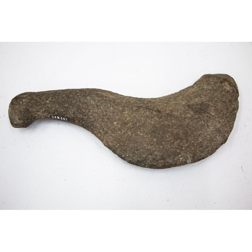 Patu Okewa - Rare Chatham Island curved stone okewa