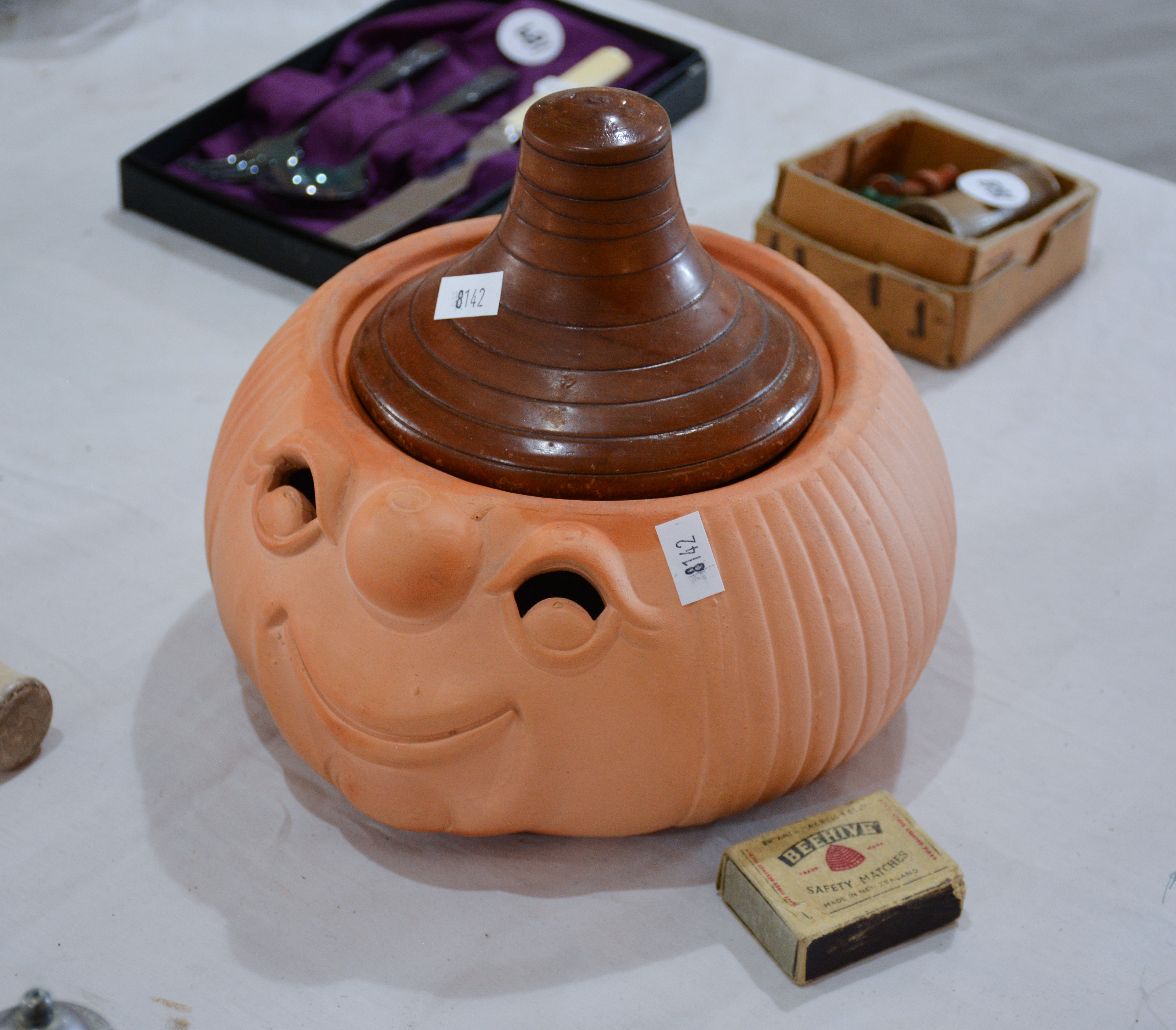 Ceramic Jack-O-Lantern with Lid — sold at auction in New Zealand for $10