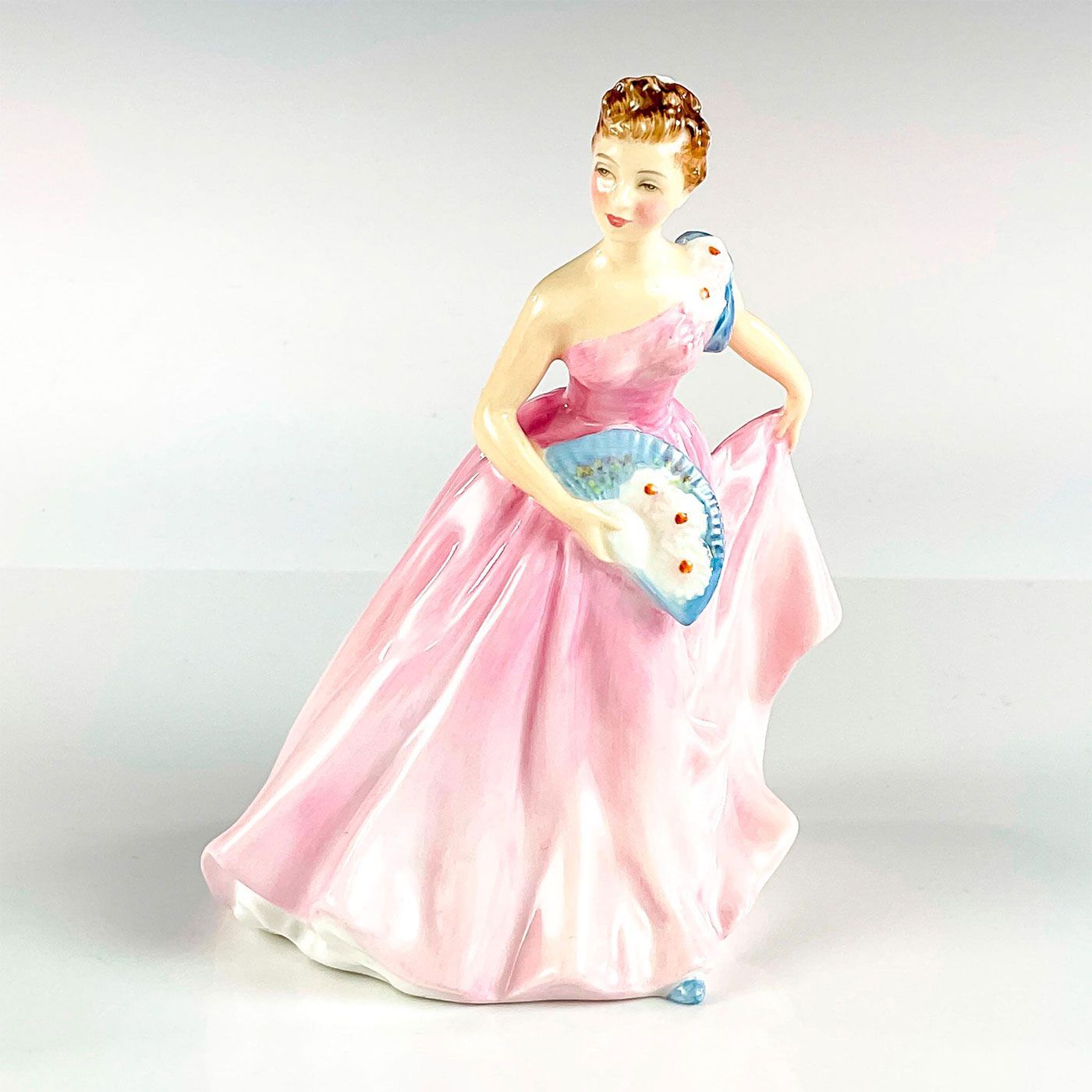 Invitation HN2170 Royal Doulton Figurine Lion and Unicorn