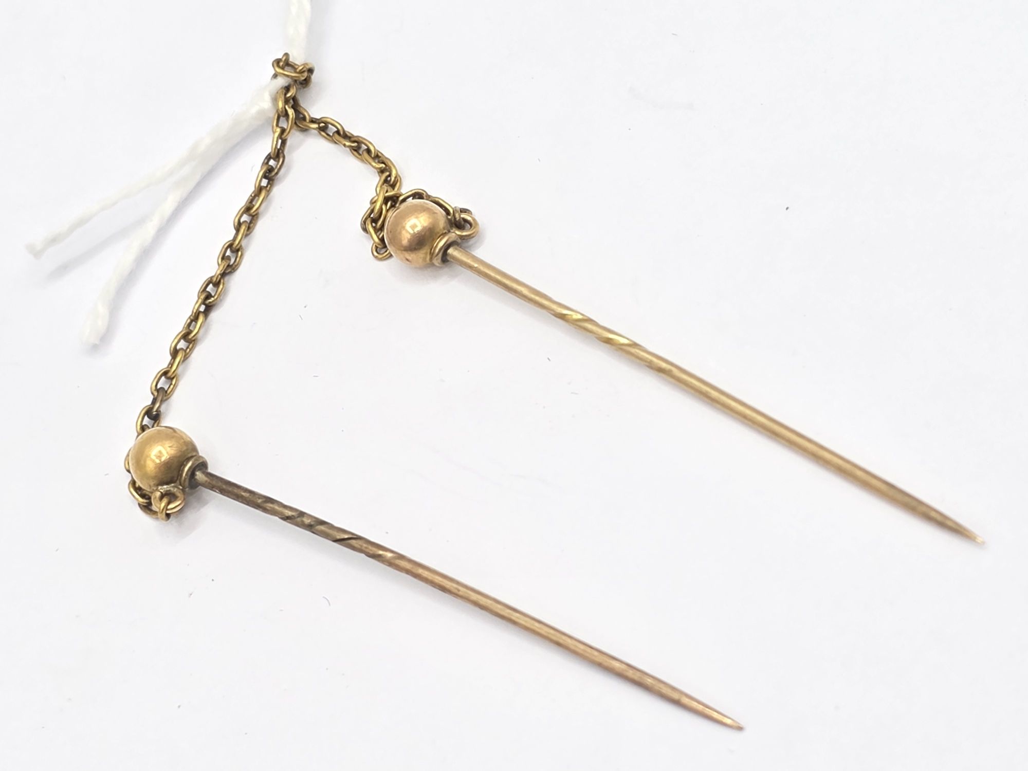 166 · 15CT GOLD DOUBLE PINS