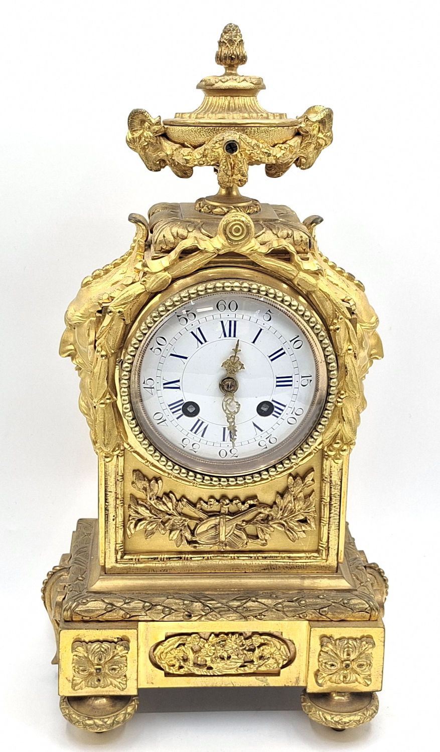 64 · 19TH CENTURY FRENCH MANTLE CLOCK