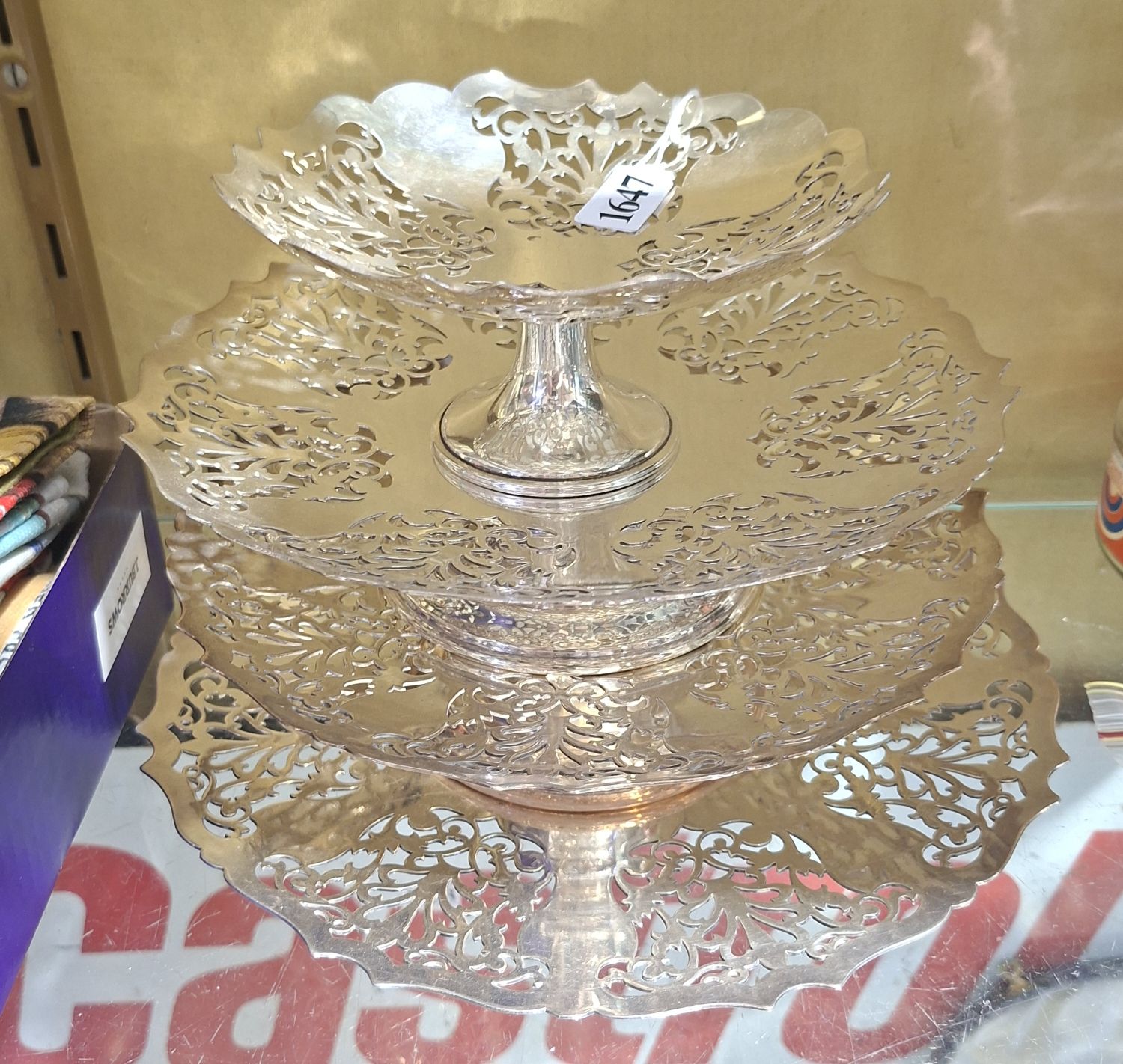 MAPPIN & WEBB SILVERPLATE TRAY AND 3 TAZZAS