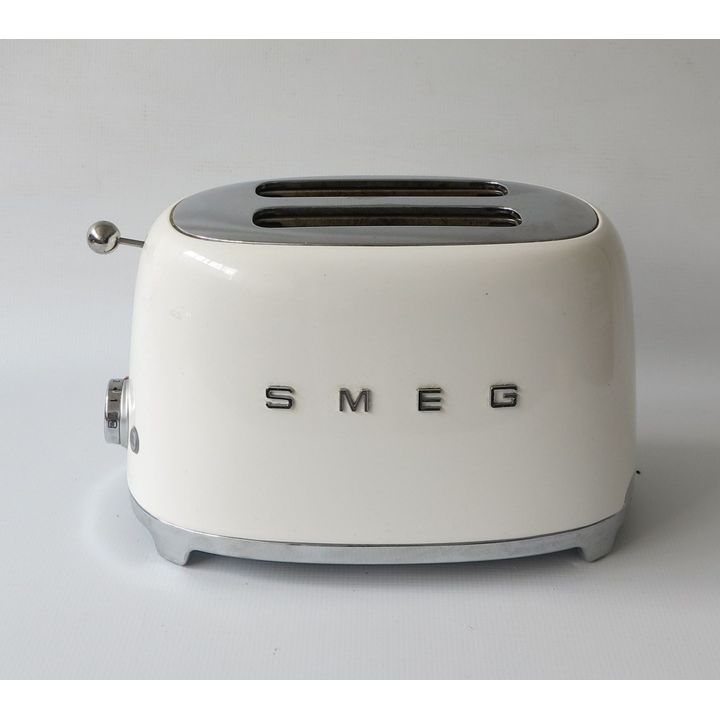 BOXED SMEG TOASTER