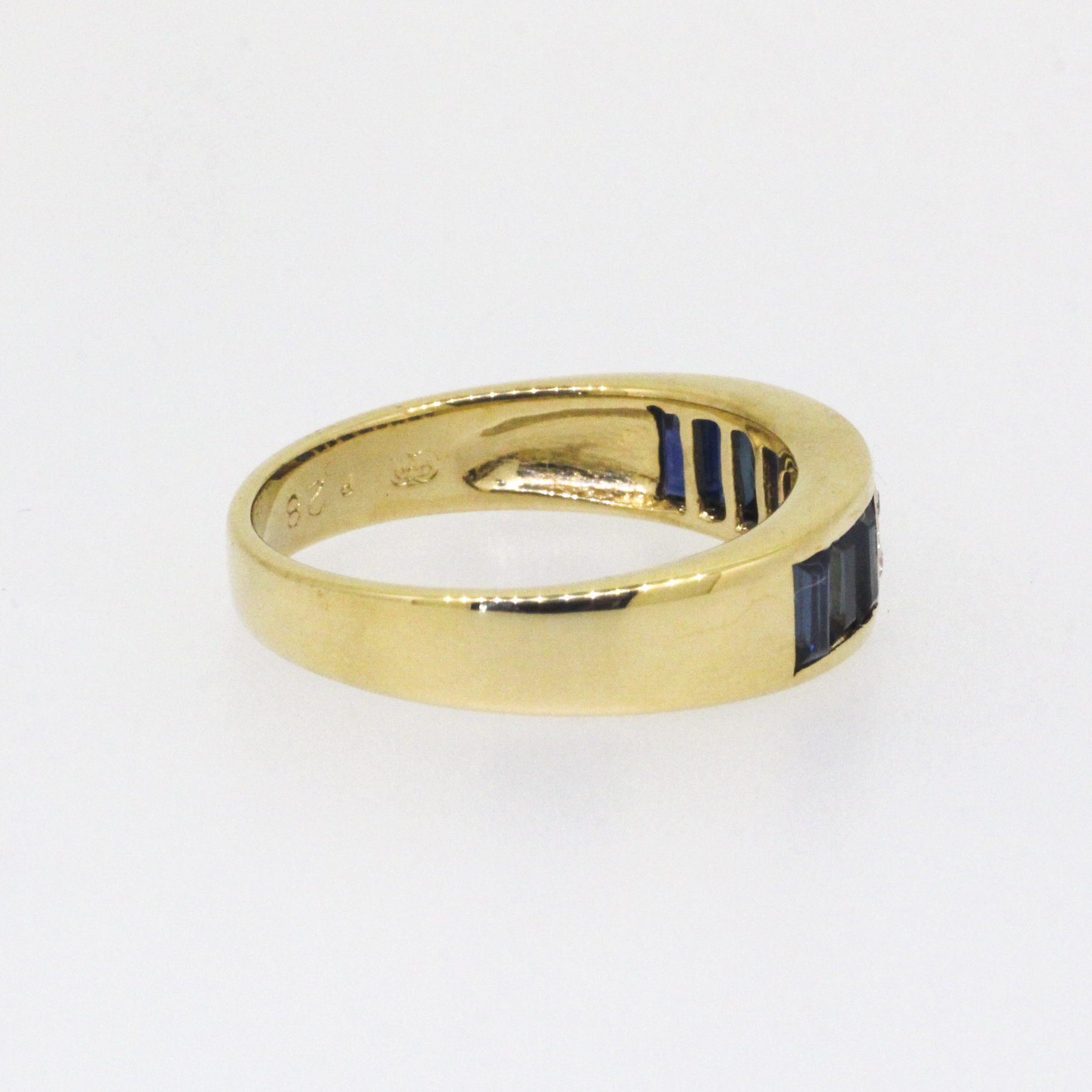 Sapphire & Diamond Ring 4.45g