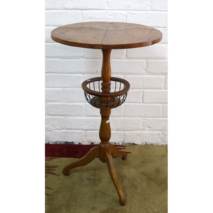 WALNUT WINE TABLE