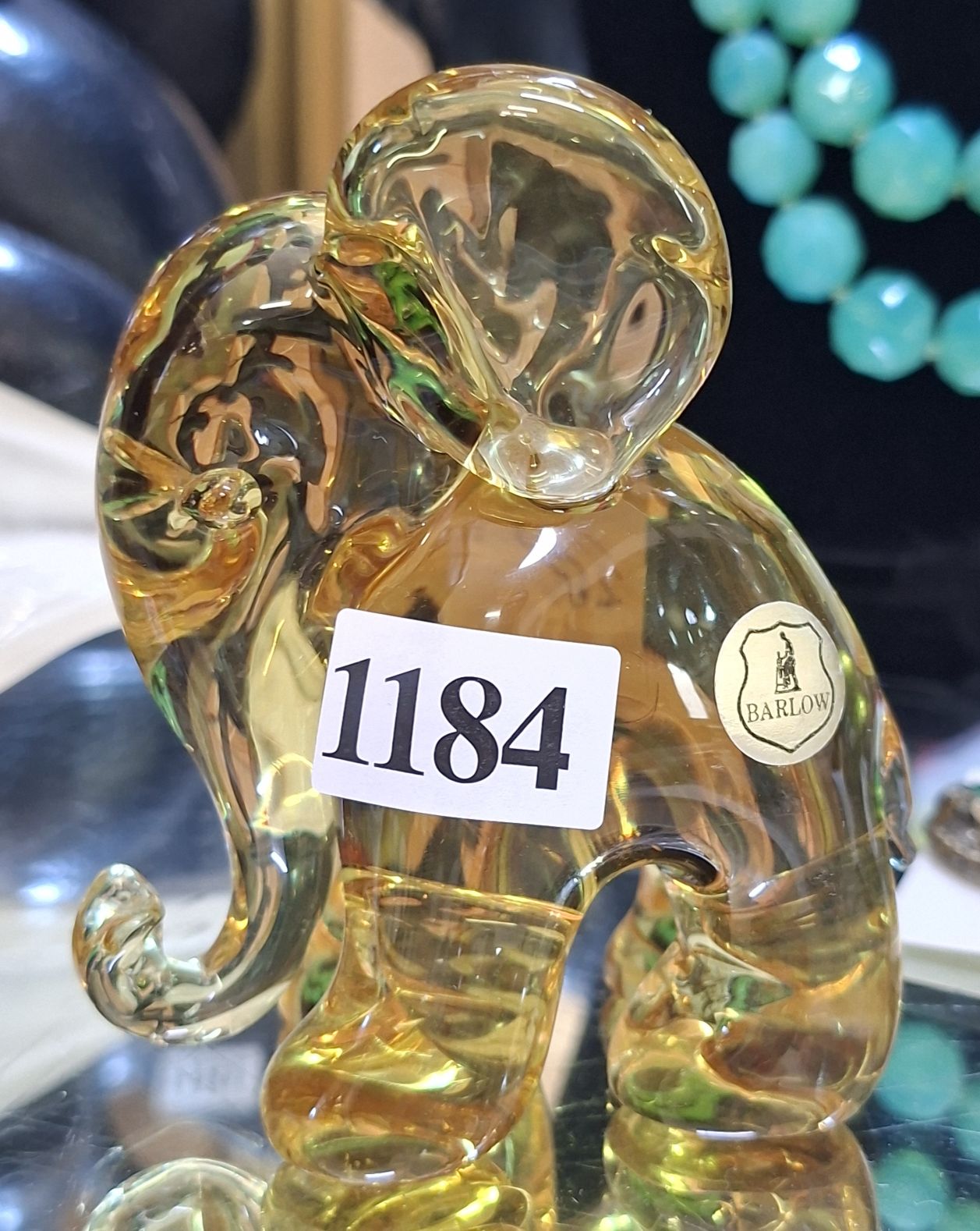 1184 · ART GLASS ELEPHANT FIGURE