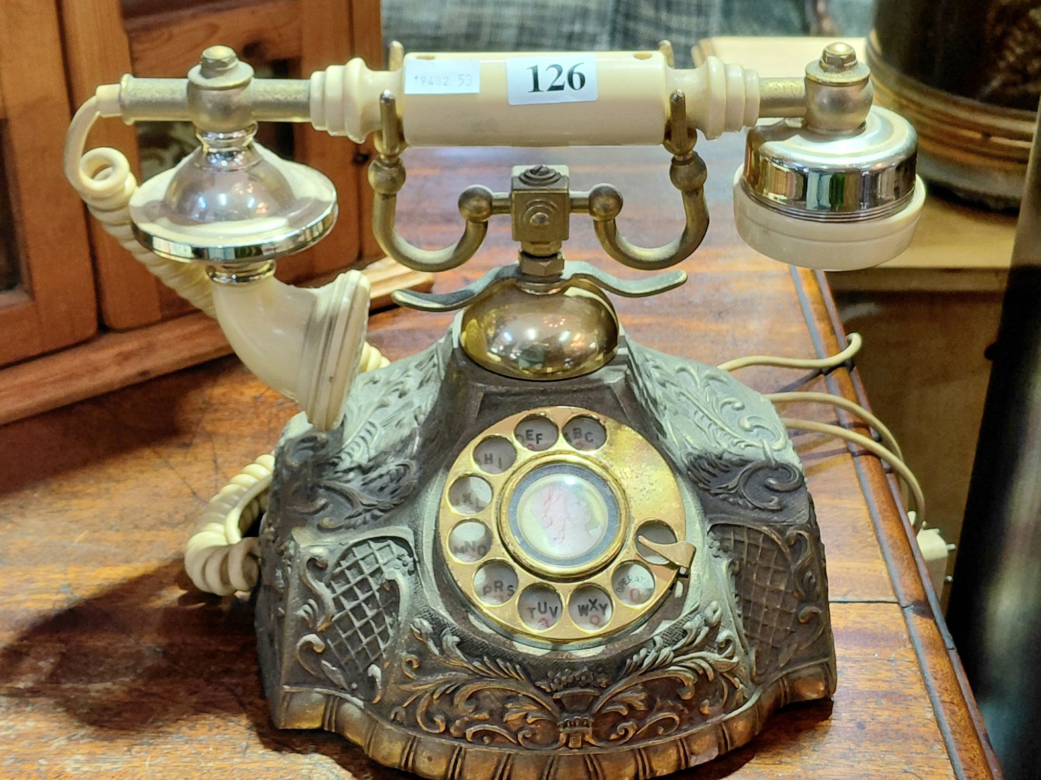 126 · VINTAGE TELEPHONE