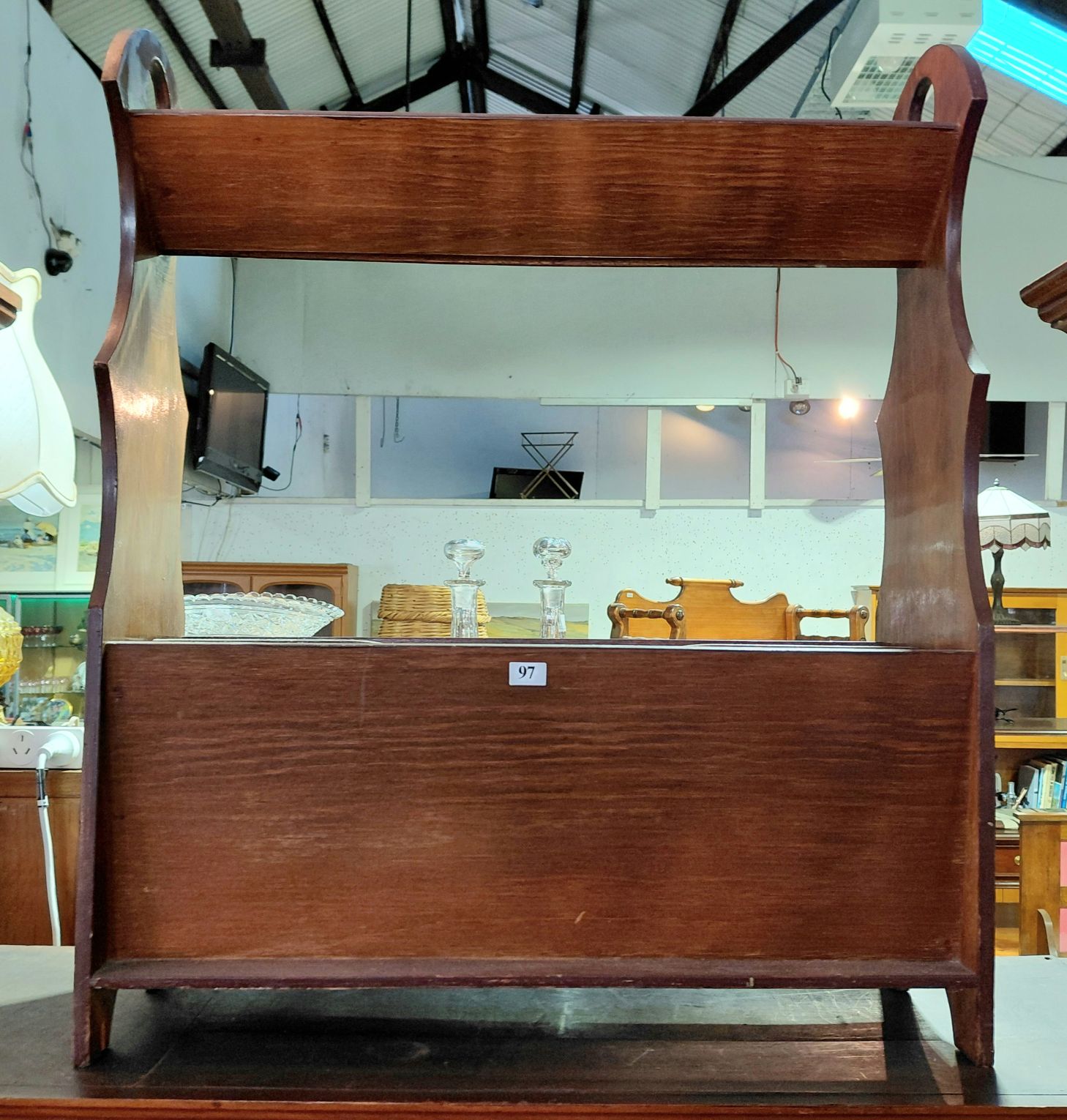 97 · BOOKSTAND