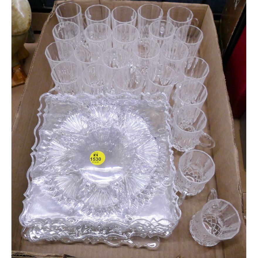 Box Crystal Square Plates and Liquors