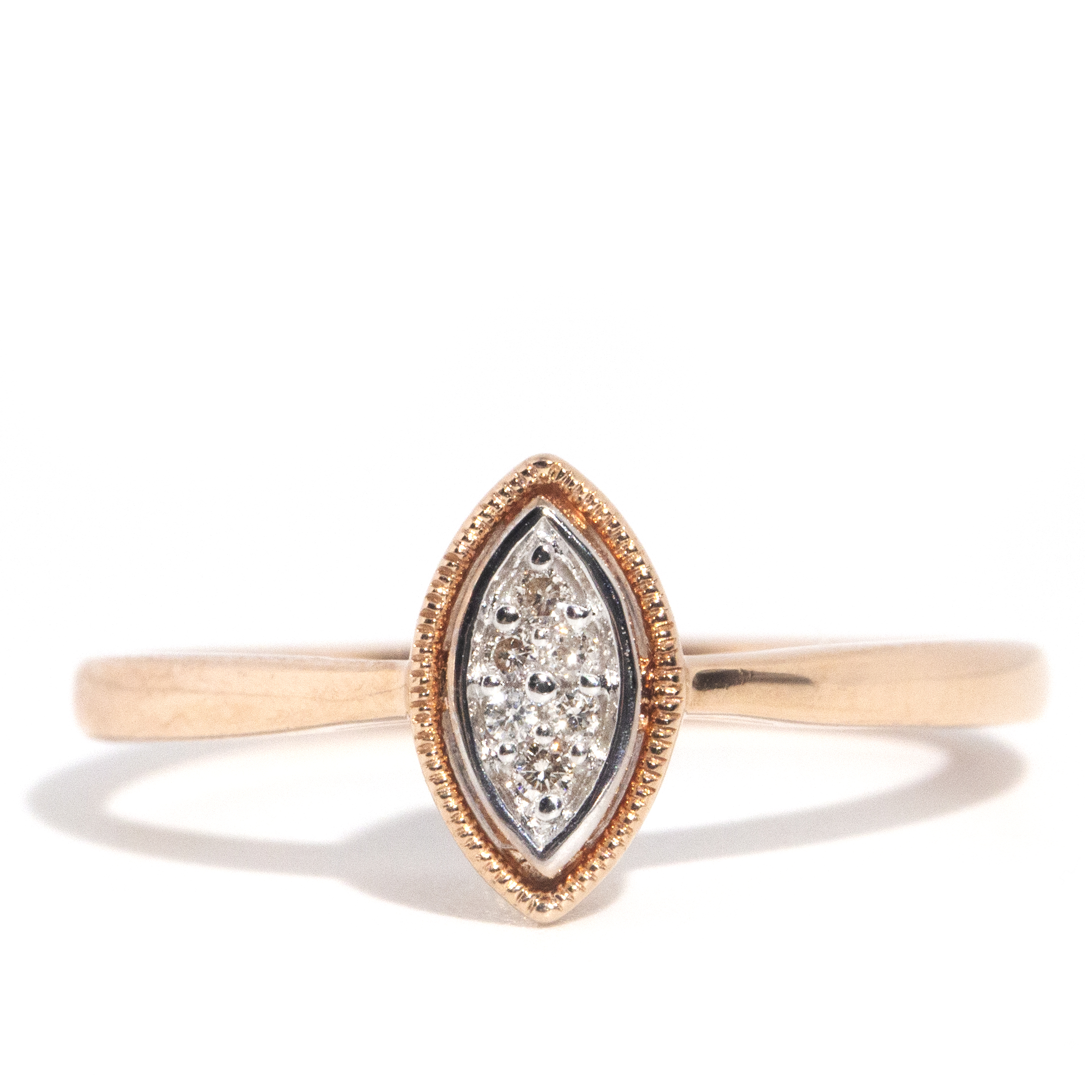 2529 · 9 Carat Gold Diamond Cluster Ring