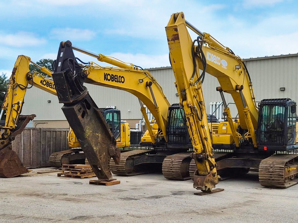 Demolition Contractor: Machinery & Equipment | Maltz Auctions