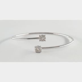 18CTWHITE GOLD BANGLE WITH 18 DIAMONDS TOTAL 0.300CT COLOUR IJ CLARITY VS/SI - 51929/3538