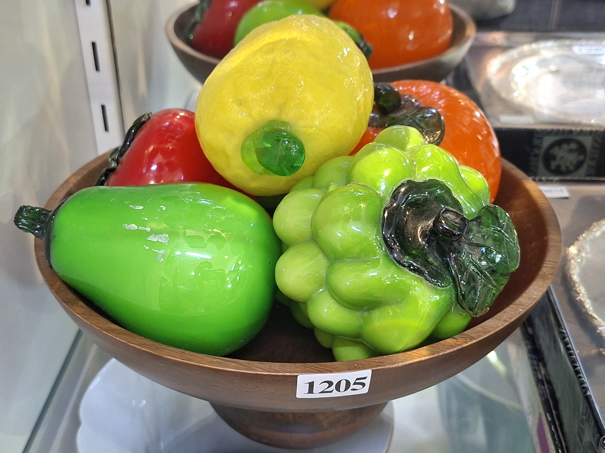 GLASS FRUIT CENTRE PIECE