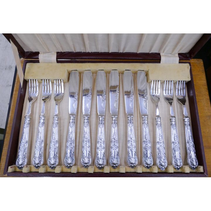 Sterling Handled Kings Pattern Fork & Knife Set in Case- 14''