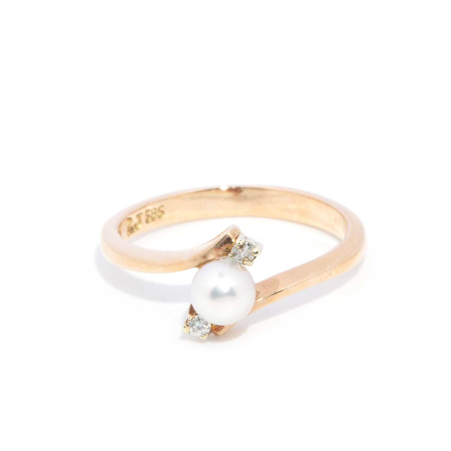 Vintage Pearl & Diamond 14ct Gold Ring
