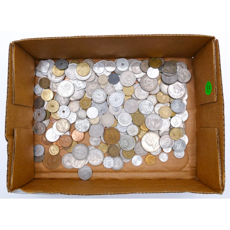 Box Assorted Loose World Coins