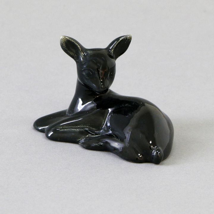 Crown Lynn Potteries, Sitting fawn model
