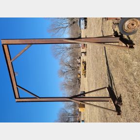 Overhead hoist frame with trolley and chian hoist
