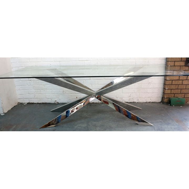 CHROME DINING TABLE WITH GLASS TOP