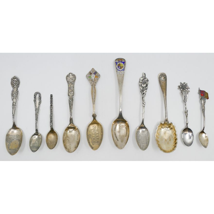 Box Antique Sterling Souvenir Spoons - 132 Grams TW