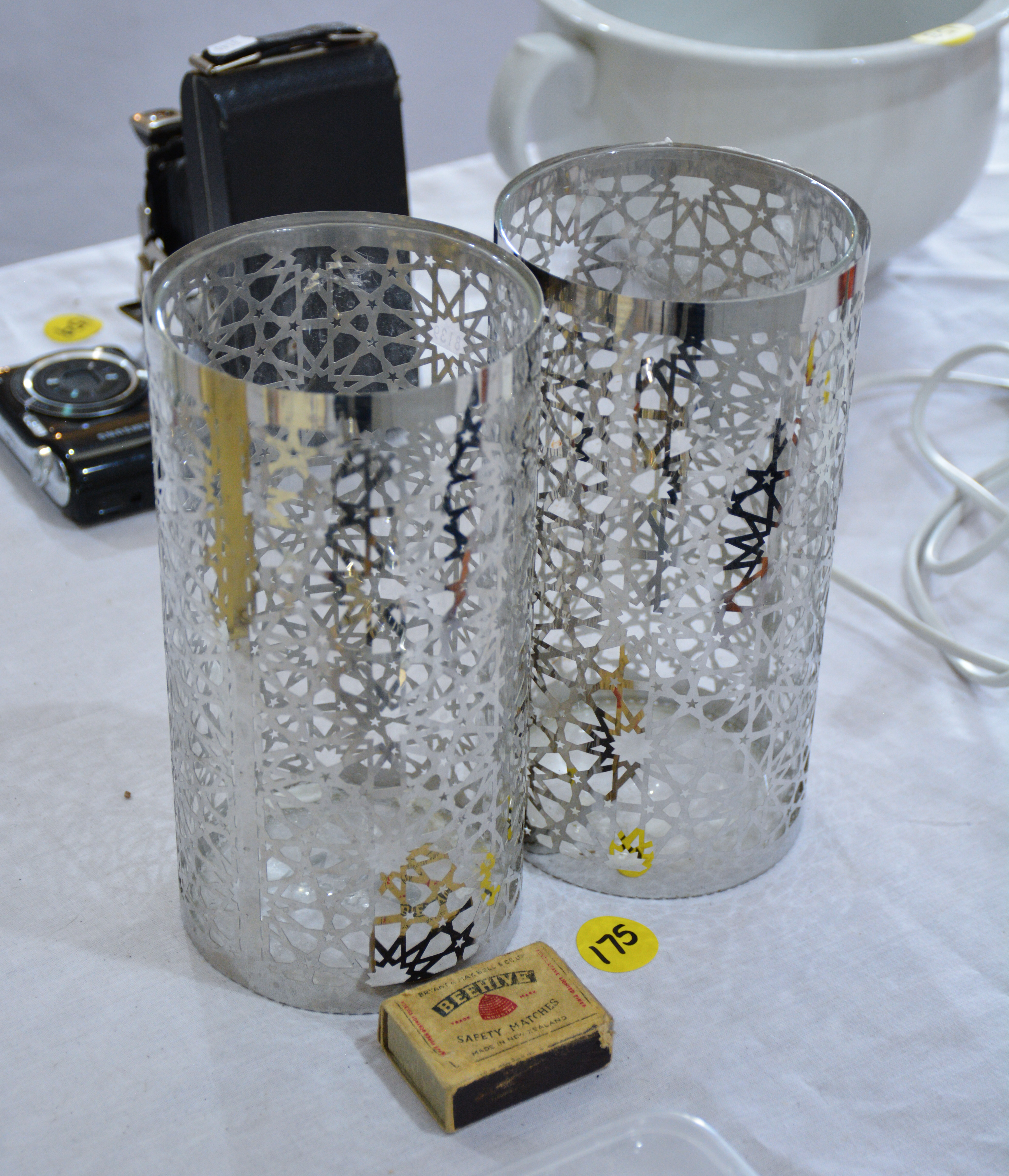 Decorative Holders x 2 — NZ auction result
