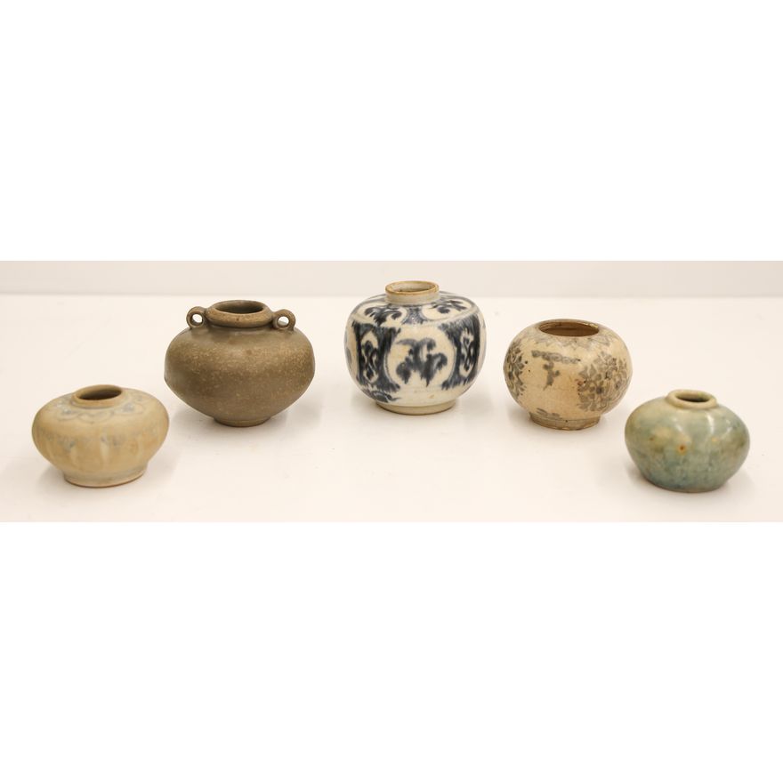 5pc Chinese Ming Ceramic Jarlets
