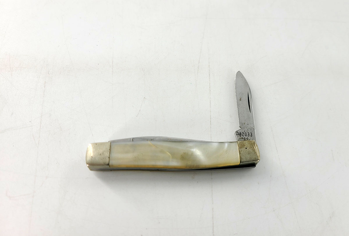 Vintage Case XX Mother of Pearl Pocket Knife #92033 | Armstrong 