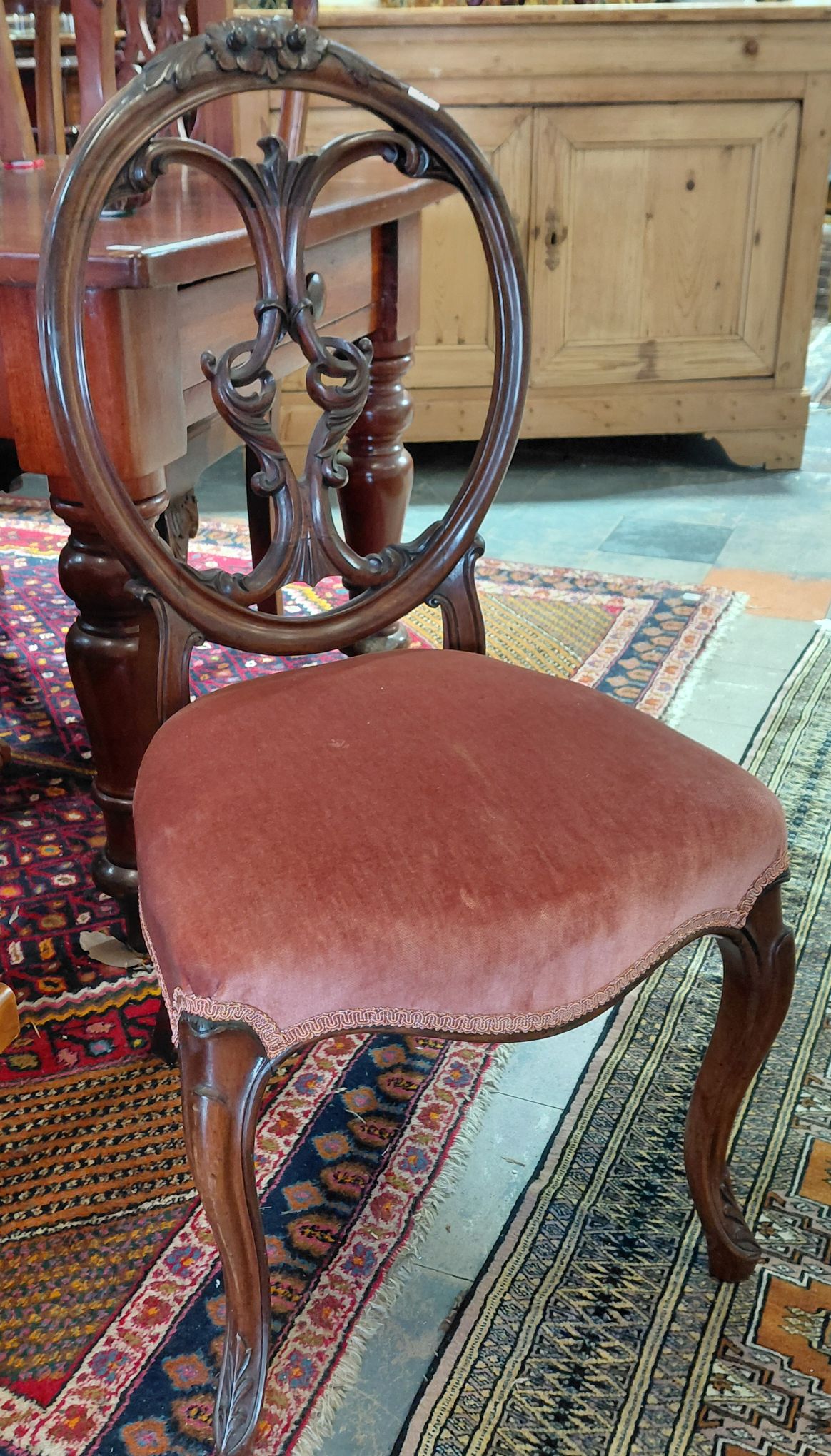 78 · MAHOGANY SALON CHAIR