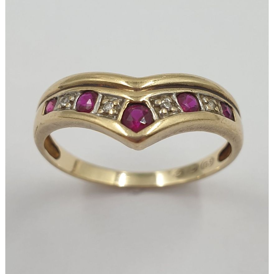 9ct Y/G Ruby & Diamond Ring