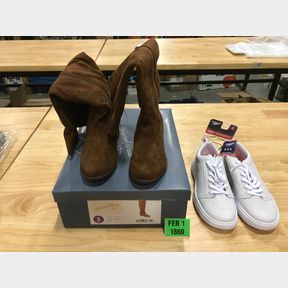 UNIVERSAL THREAD BRIELLE BROWN BOOTS & SPEEDO WOMENS SHOES SMALL