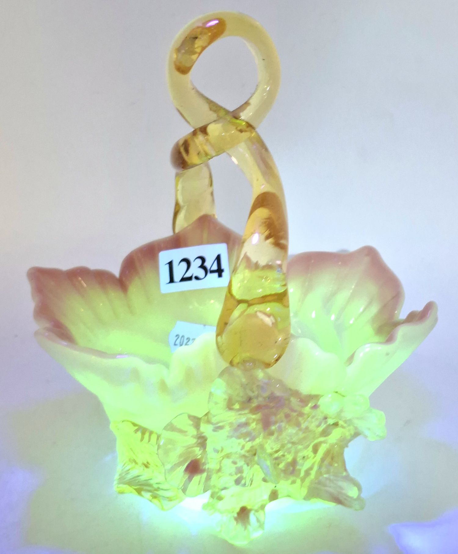 1234 · VICTORIAN GLASS BASKET