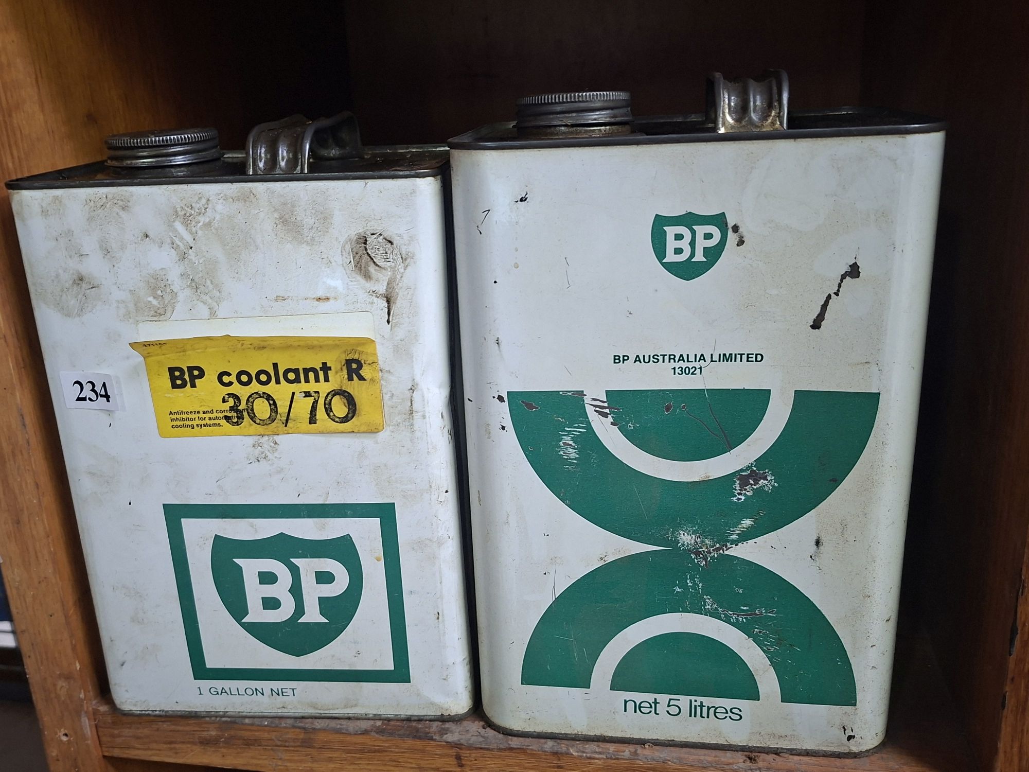 Bp Oil Cans