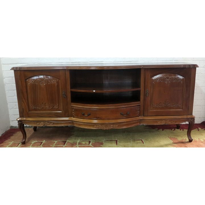 SIDEBOARD