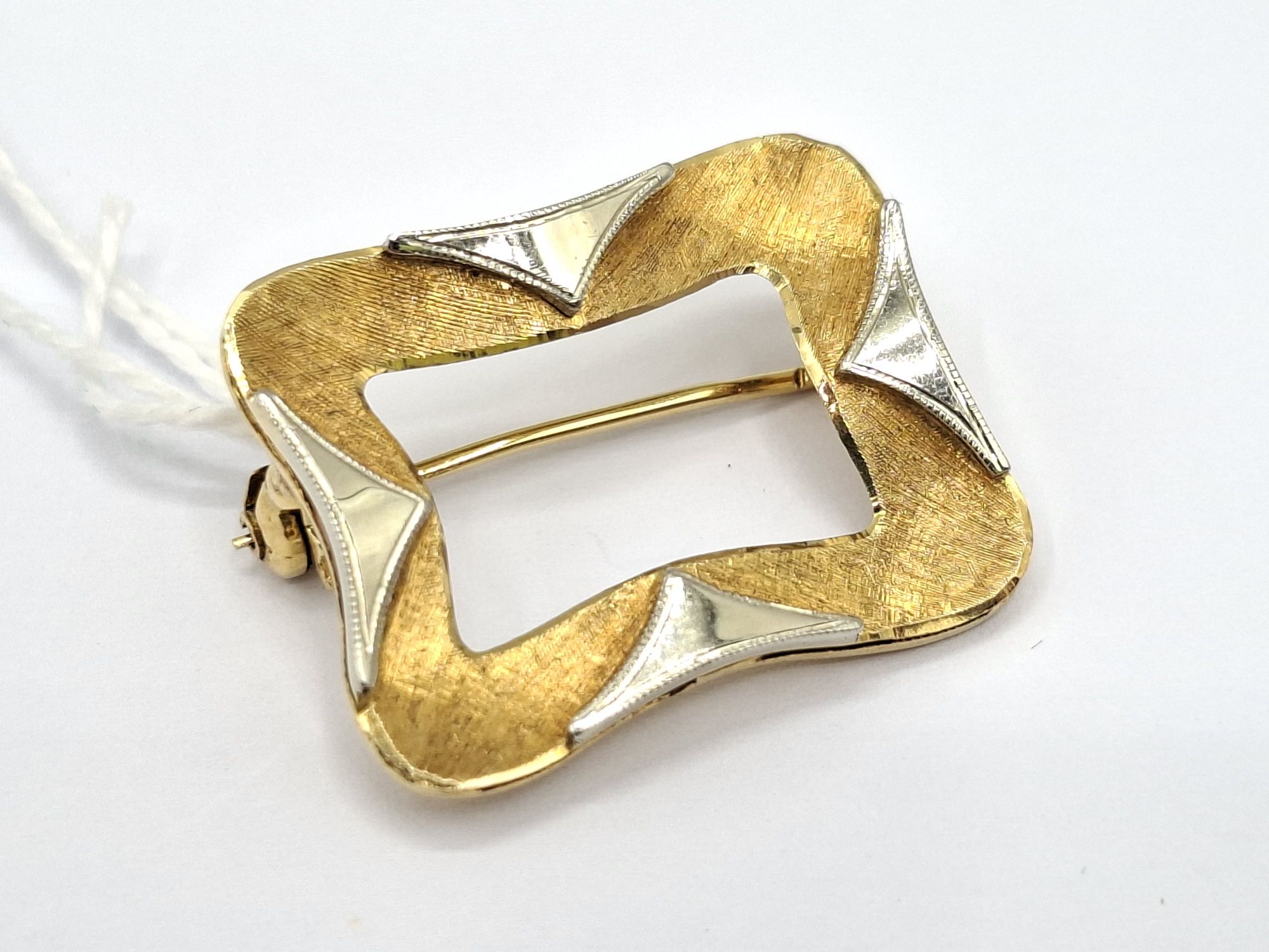 18ct Retro Brooch