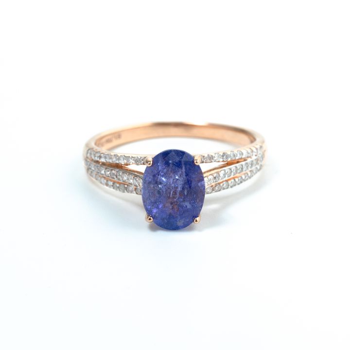 Tanzanite & Diamond 14ct Gold Ring,
