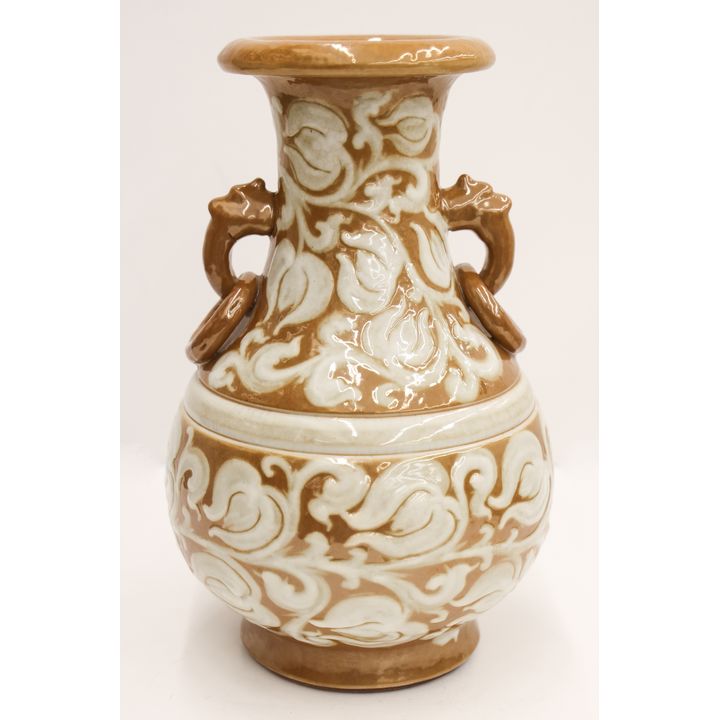 Chinese Qing Slip Decorated Cafe au Lait Vase