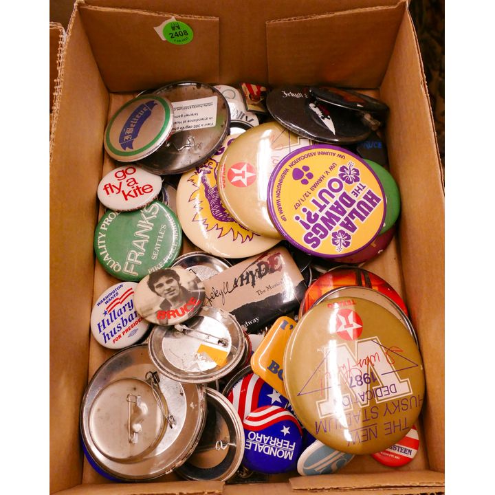 Box UW Husky Pinback Buttons Etc