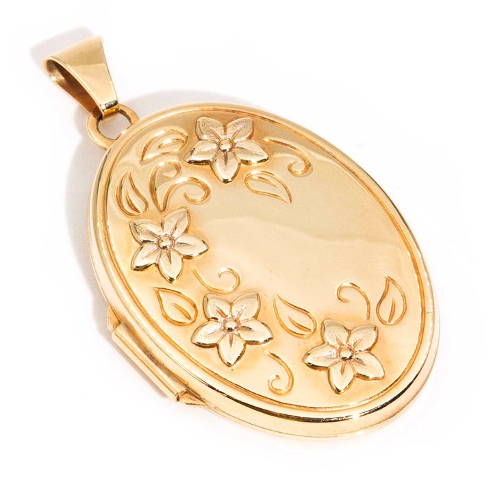 Vintage Oval 9 Carat Gold Locket 1970s