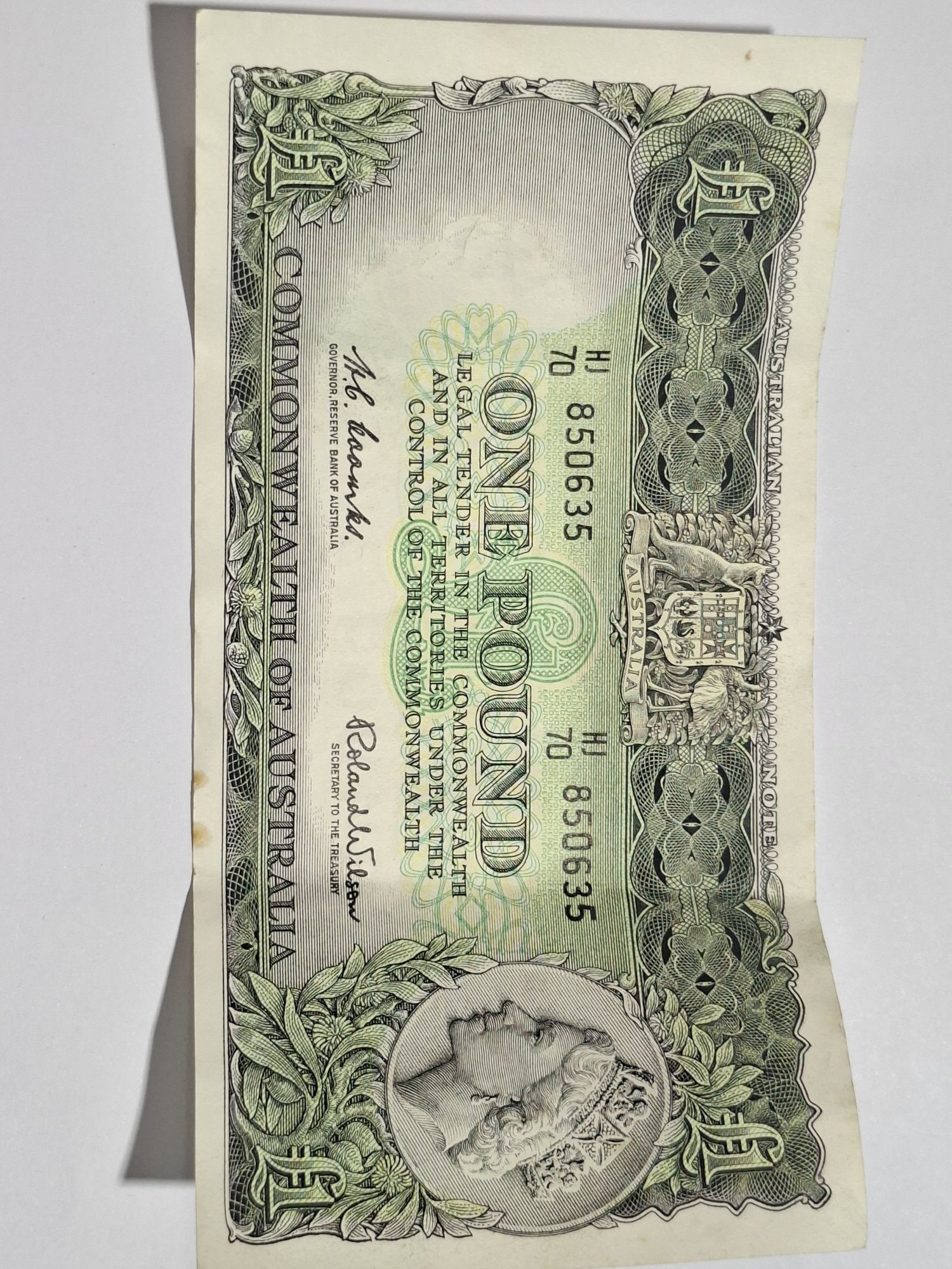 Commonwelth Of Australia One Pound Note ,
