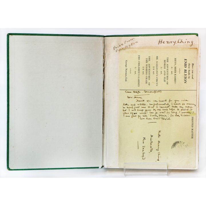 BLYTON ENID - Signed handwritten postcard