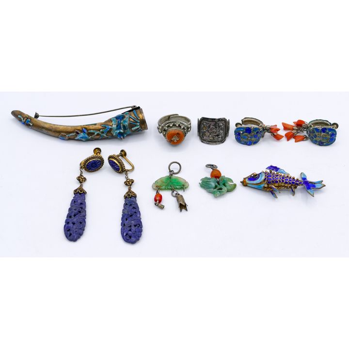 Box Old Chinese and Tibetan Assorted Jewelery